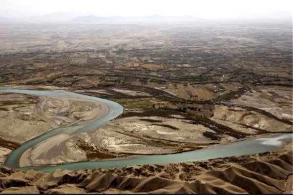 وزیر نیرو: ایران حق‌آبه هیرمند را از افغانستان می‌گیرد