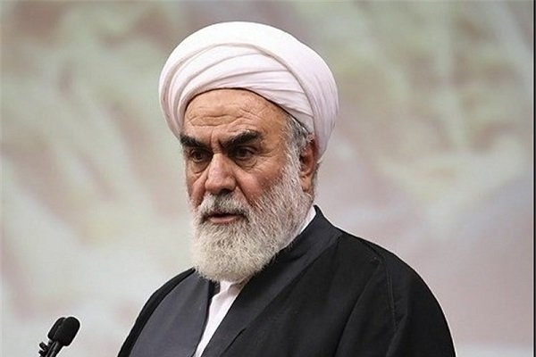 ستاد اجرایی فرمان امام مخلصانه برای خدا کار می‌کند