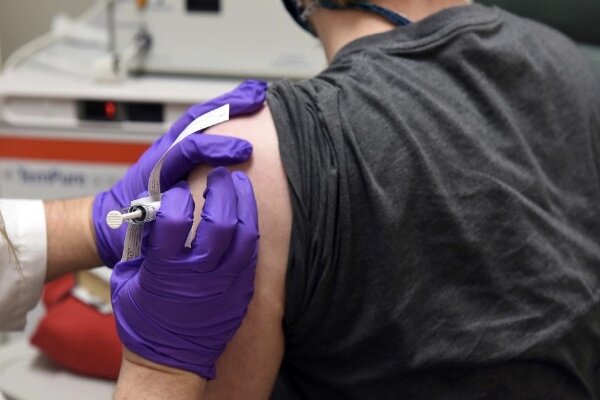 واکنشهای شدید آلرژیک در دریافت کنندگان واکسن کرونا در آمریکا